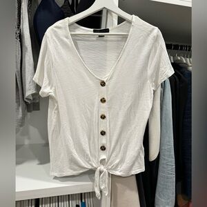 Sanctuary size large button front tie fromt short sleeved shirt